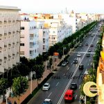 الصورة لشارع الحسن الثاني بمارتين - تطوان