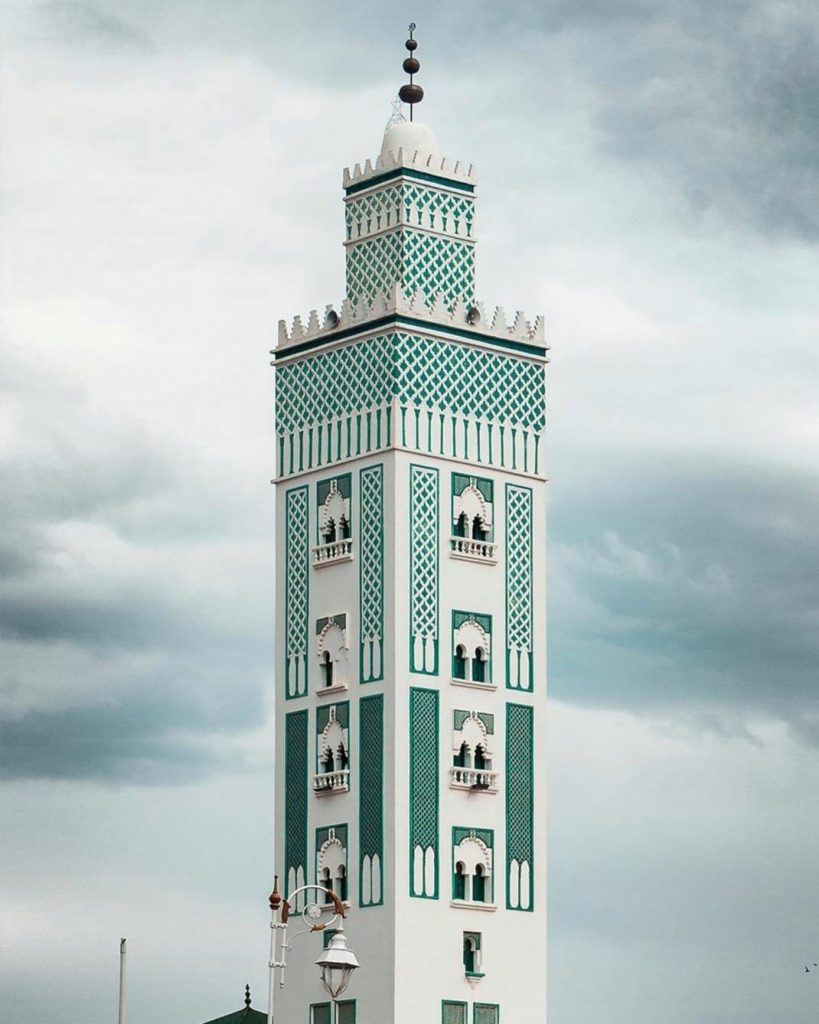 الصورة لصومعة مسجد المصلى بحي الأزهار مدينة تطوان بعدسة Whoisayad
