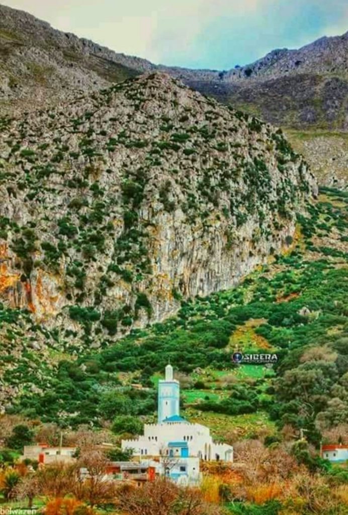 الصورة لقرية بلوازن شمال مدينة تطوان المغرب ، بعدسة SIBERA Photographie.